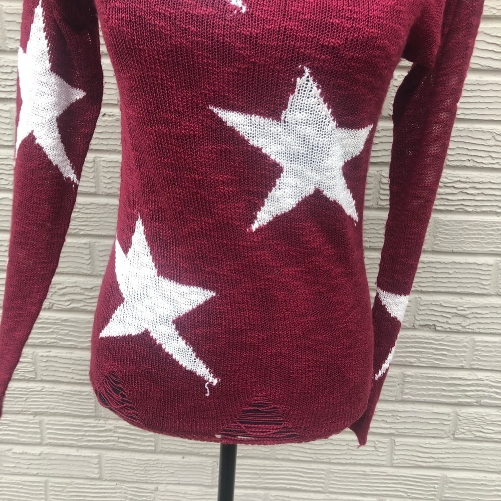 La Miel Long Sleeve Wine Distressed Big Stars Sweater with Deconstructed Hem - Picture 4 of 6